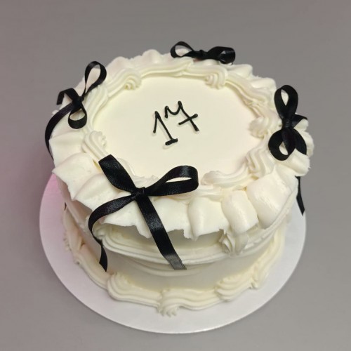 Бенто торт #2515 ламбет с бантиками 700 г, белый 