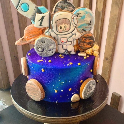 Торт на годик #829 с пряниками ракета космонавт планеты, космос