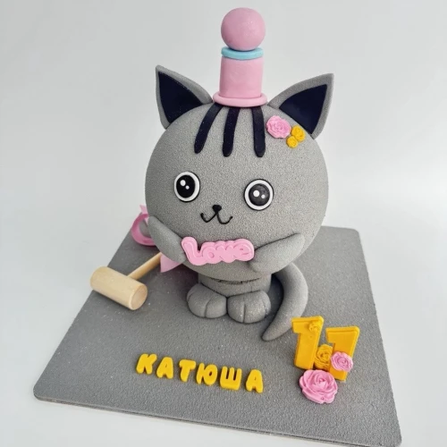 Торт для девочек #2952 бомба котик, серый