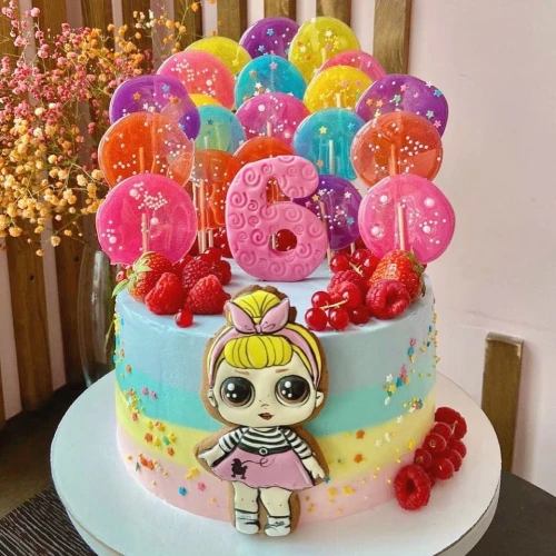Торт для девочек #596 с пряником кукла лол и леденцы с ягодами, голубой желтый