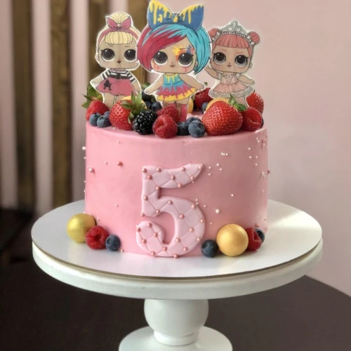 Торт для девочек #957 с куклами лол и шоколадными шариками с ягодами, розовый