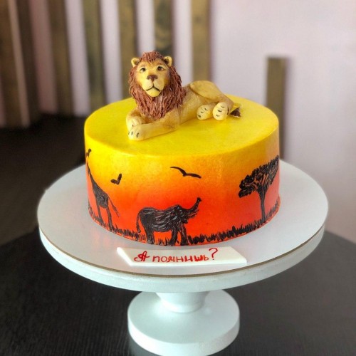 Торт для мужчин #1018 с фигуркой льва, оранжевый
