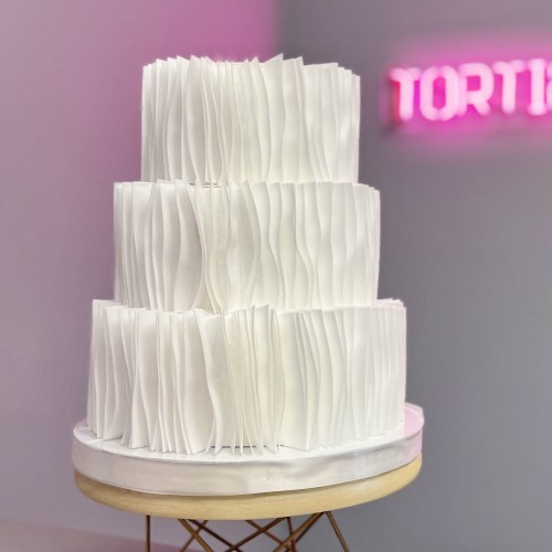 Торт свадебный #2540 с декором из вафельной бумаги, белый