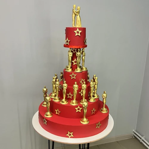 Торт свадебный #2796 с фигурками оскар, красный