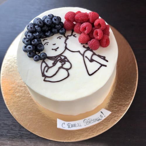 Торт для мужчин #1199 со свежими ягодами и рисунком, белый