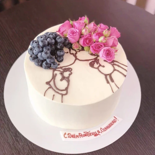 Торт для женщин #1396 со свежими ягодами розами рисунком, белый