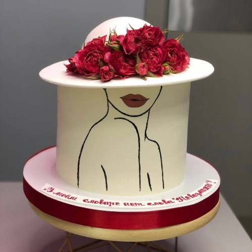 Торт для женщин #2597 с рисунком девушки в шляпе с розами, белый