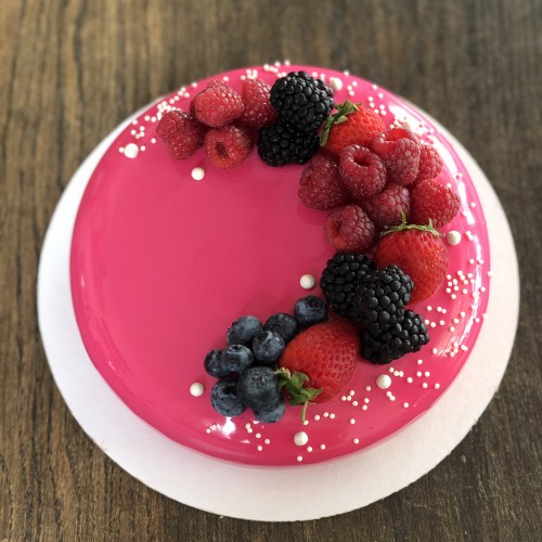 Торт муссовый #702 с ягодами, розовый